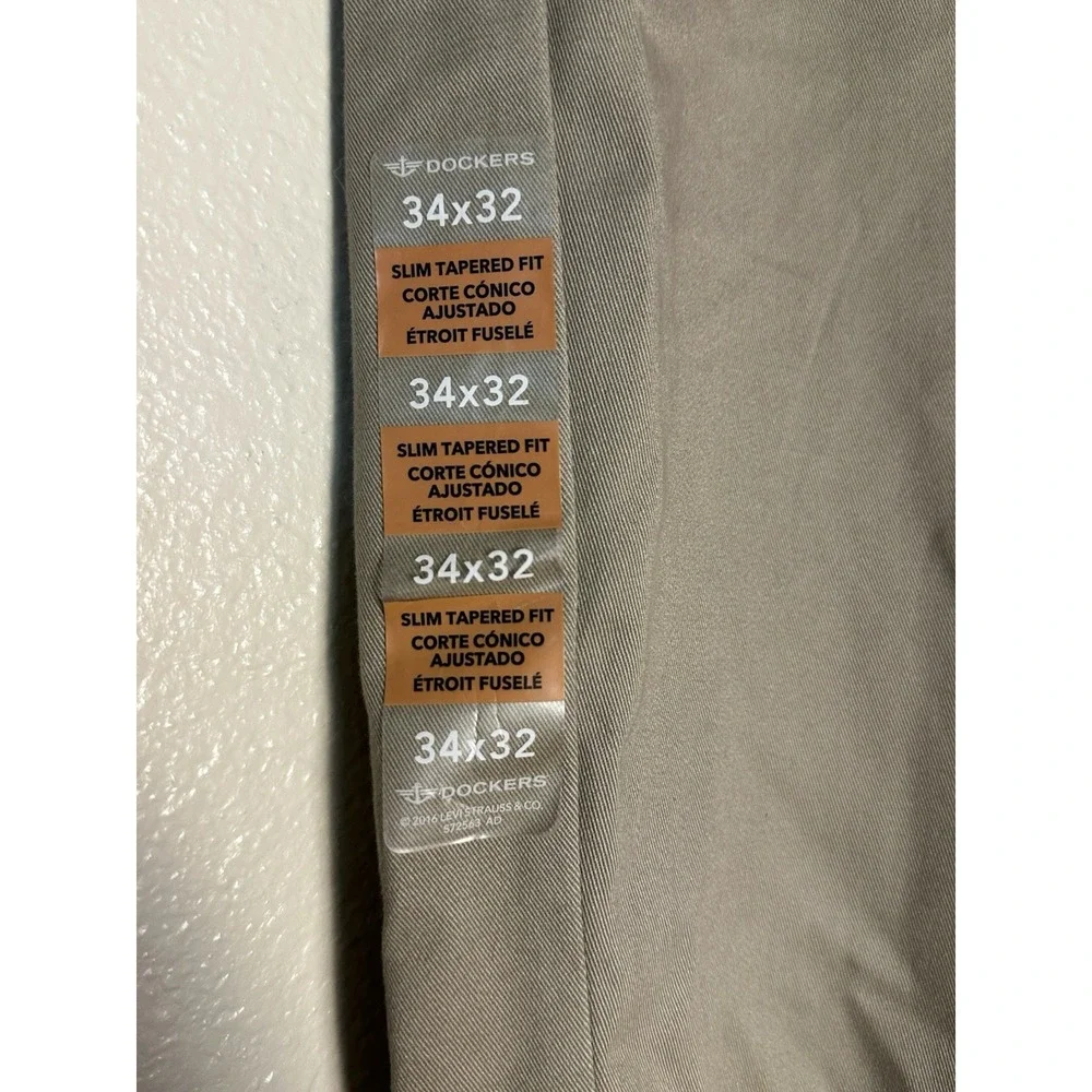 NWT Dockers Easy Khaki Slim Tapered Fit Pants 34x32